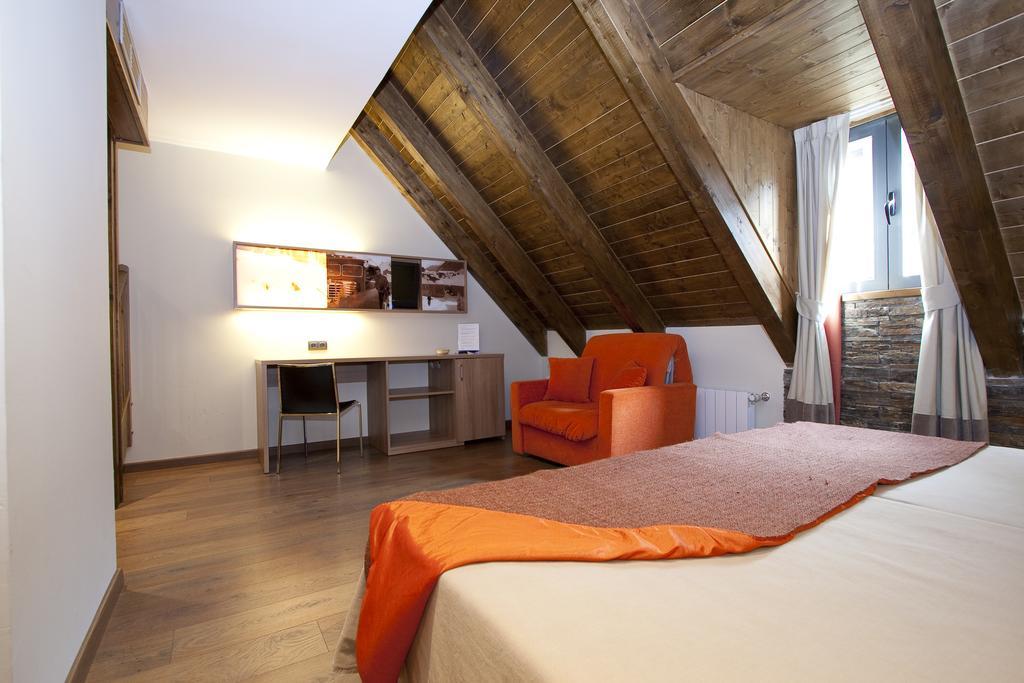 Nubahotel Vielha Camera foto