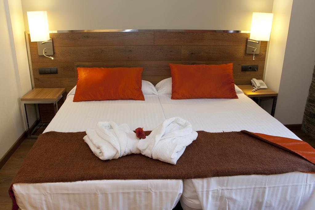 Nubahotel Vielha Camera foto