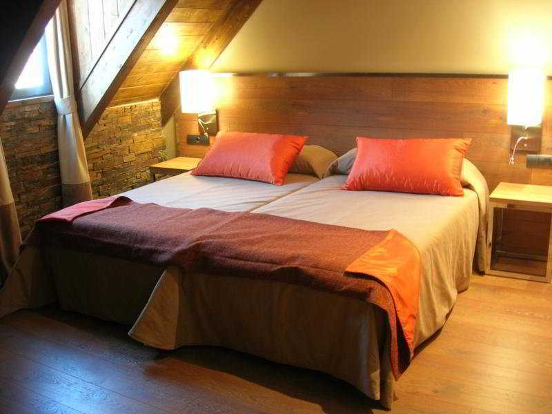 Nubahotel Vielha Esterno foto